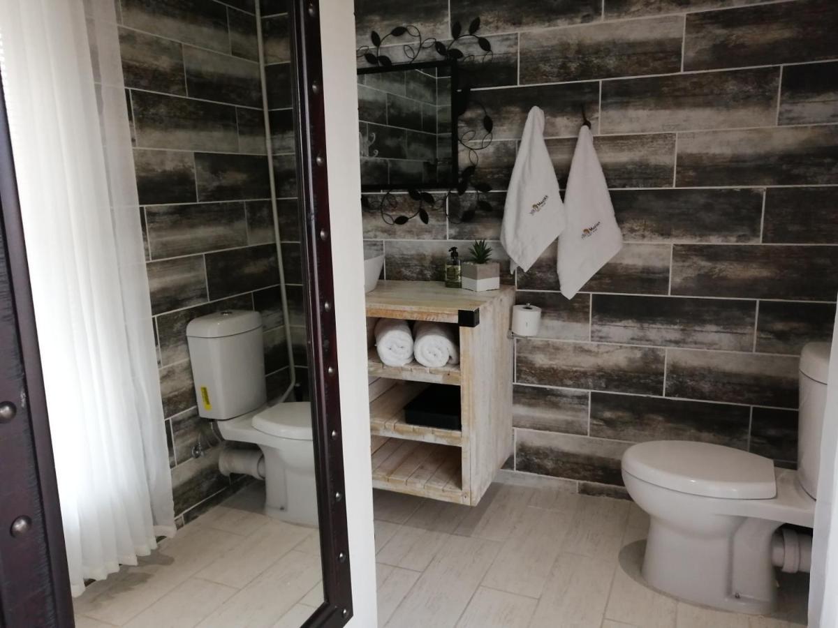 Villa Mariss Guesthouse Kraaifontein Bagian luar foto