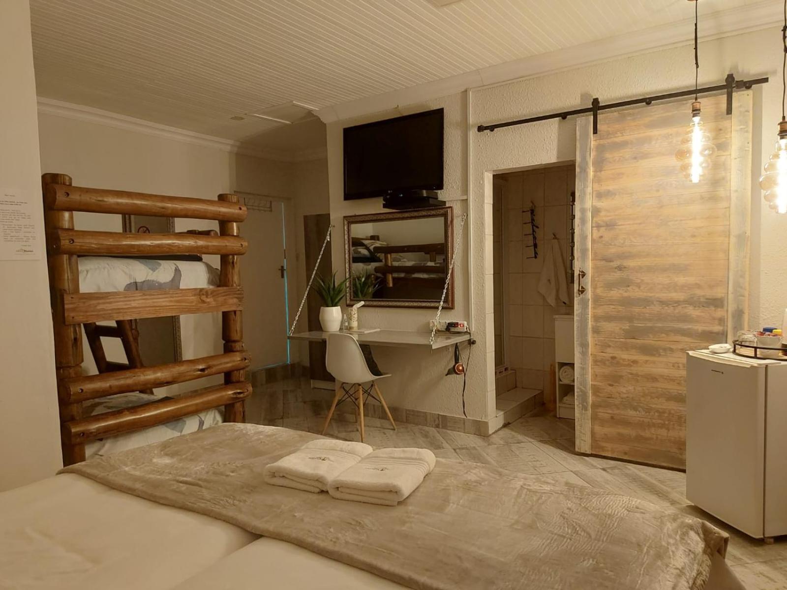 Villa Mariss Guesthouse Kraaifontein Bagian luar foto