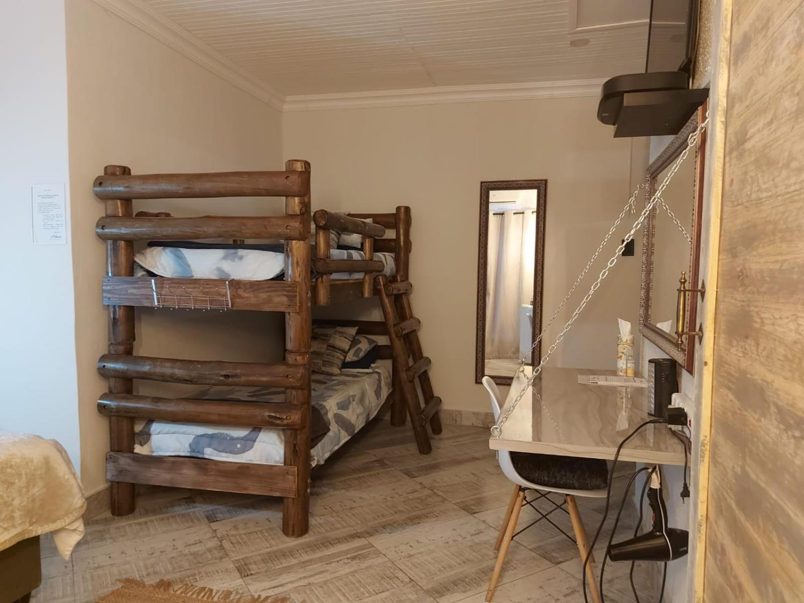 Villa Mariss Guesthouse Kraaifontein Bagian luar foto
