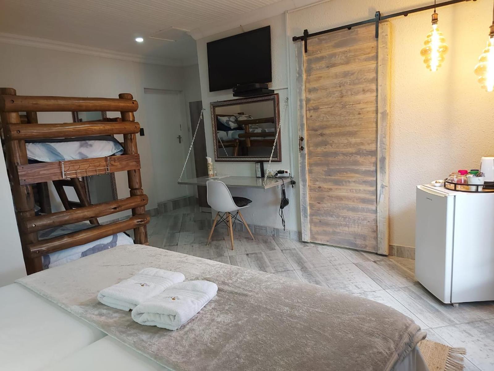 Villa Mariss Guesthouse Kraaifontein Bagian luar foto
